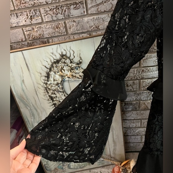 Neiman Marcus Lace Sheer Long Sleeve Dress - Picture 4 of 10